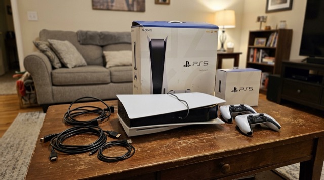Game console bundle with two controllers